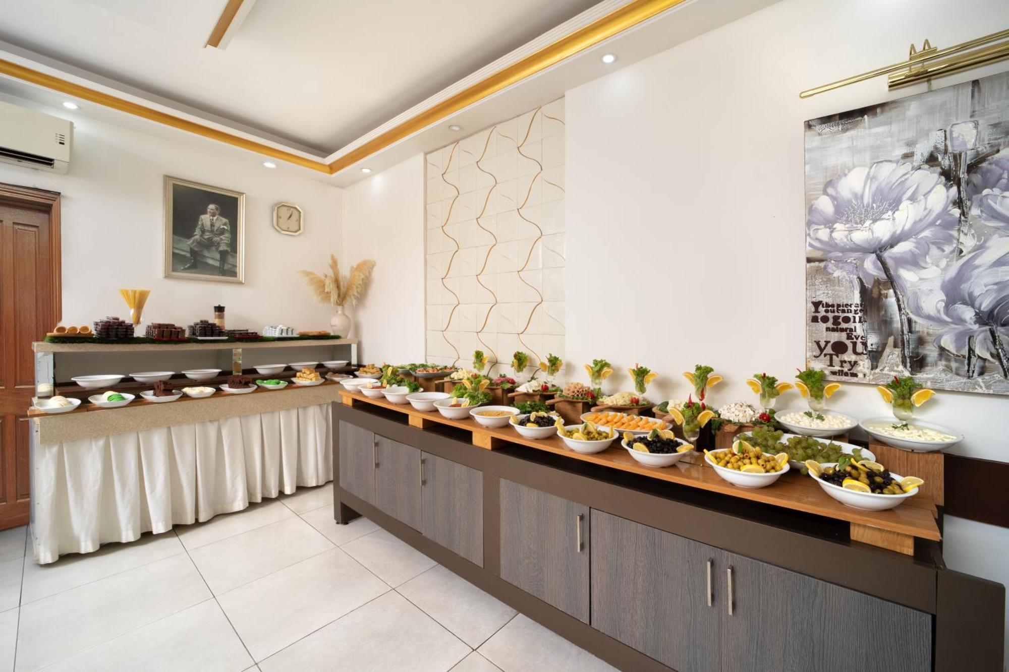 Otel Elan Pera