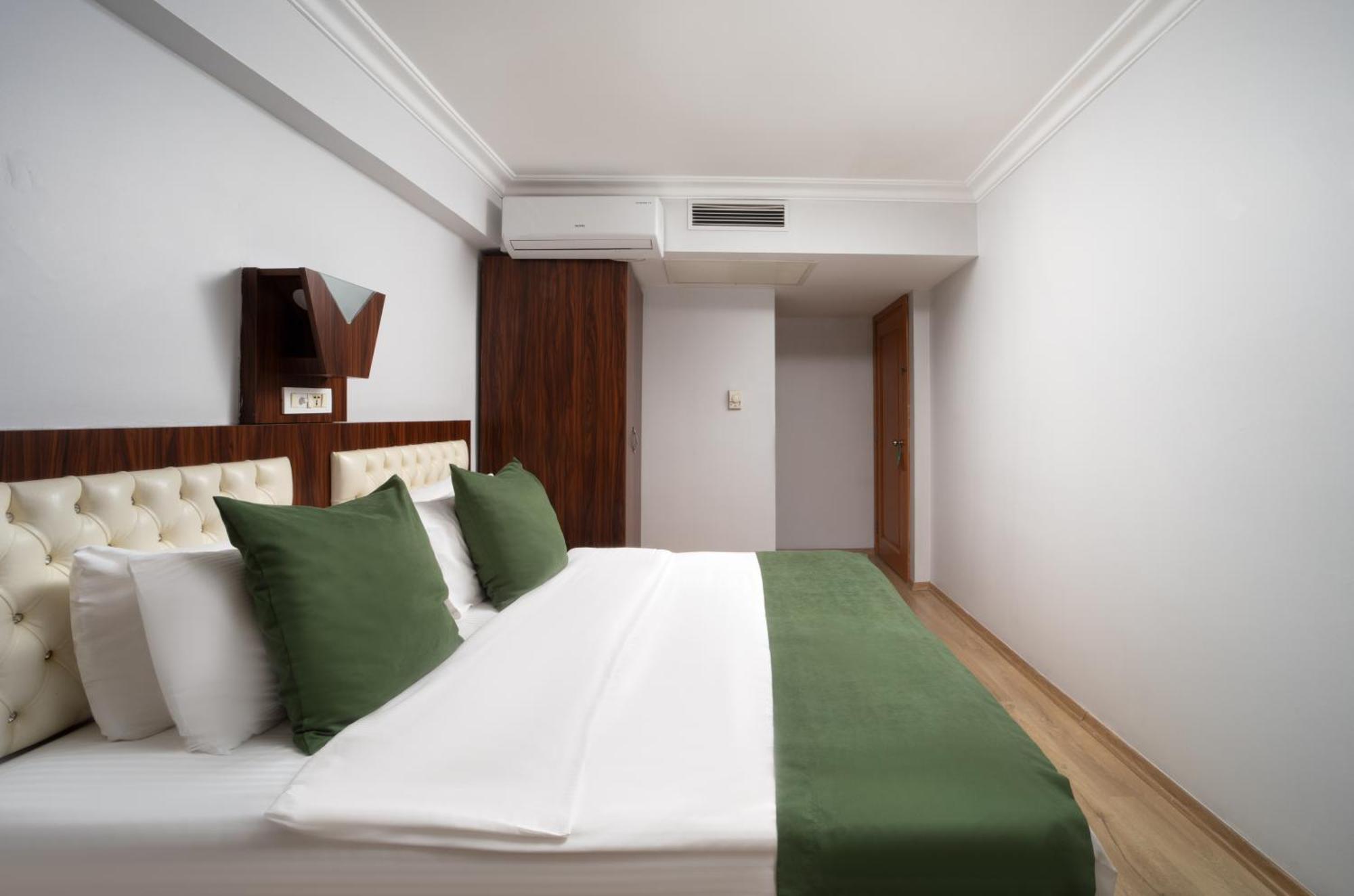 Elan Pera Otel 3*
