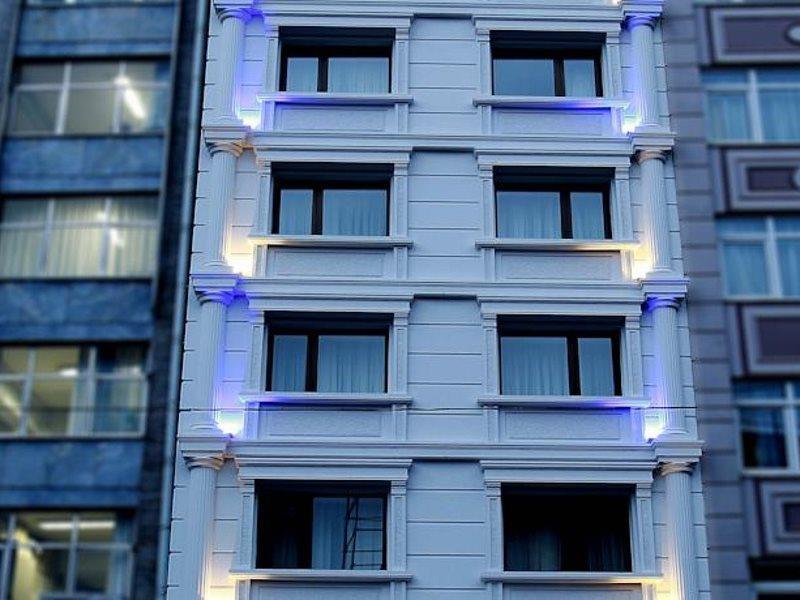 Hotel Elan Pera 3*