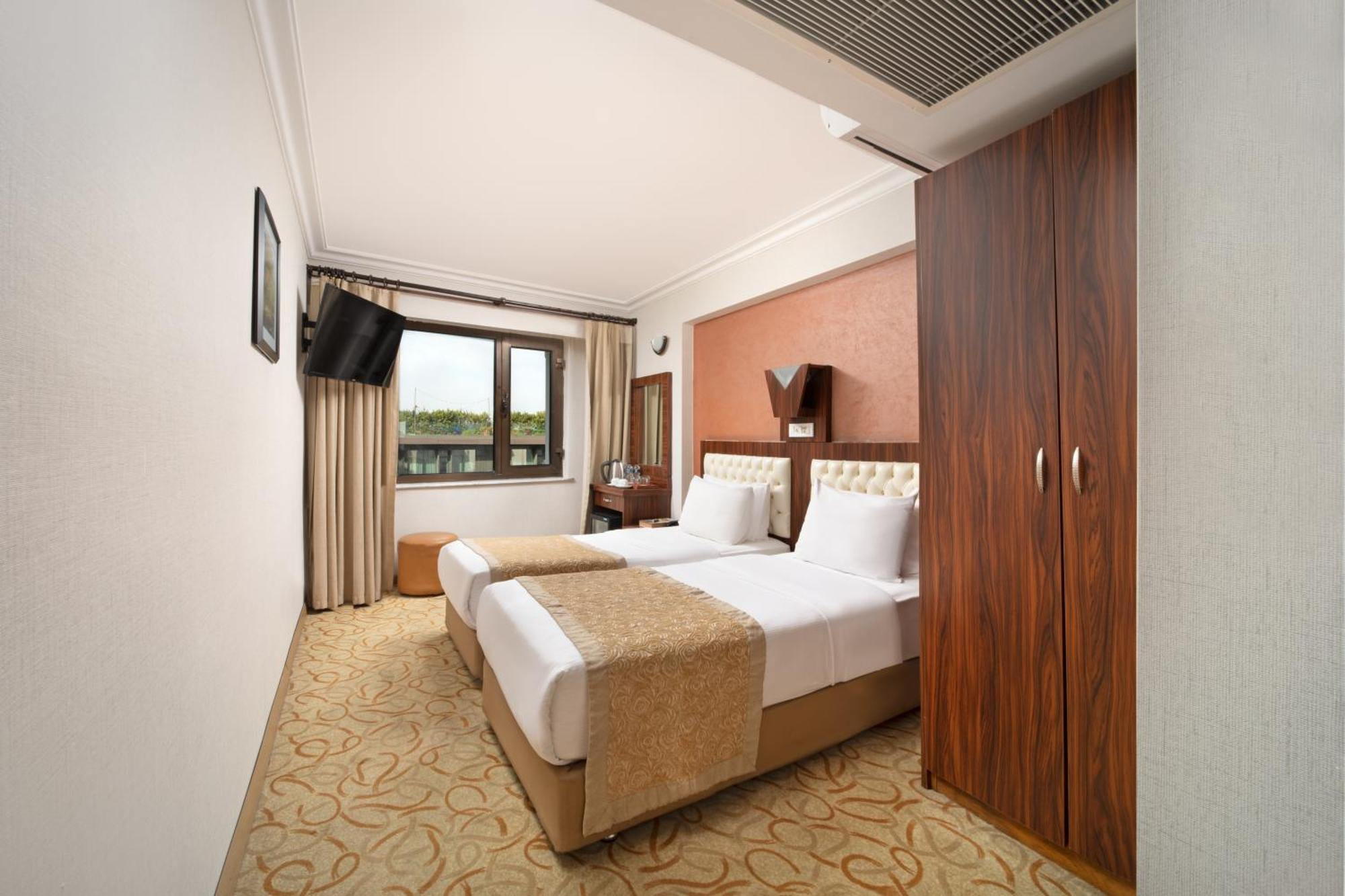 Elan Pera Istanbul